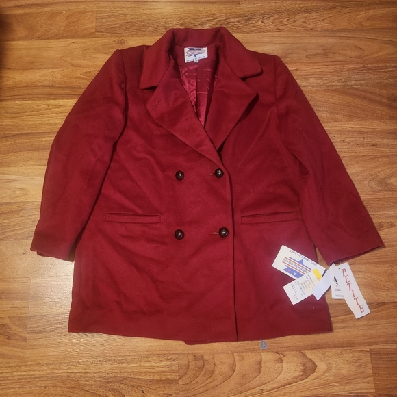 Classic Red Wool Pea Coat with Tailored Fit - Picture 1 of 9